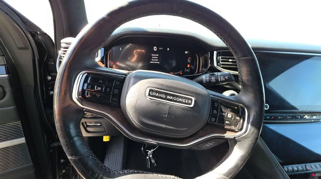 Used 2022 Black Jeep Series II image 9