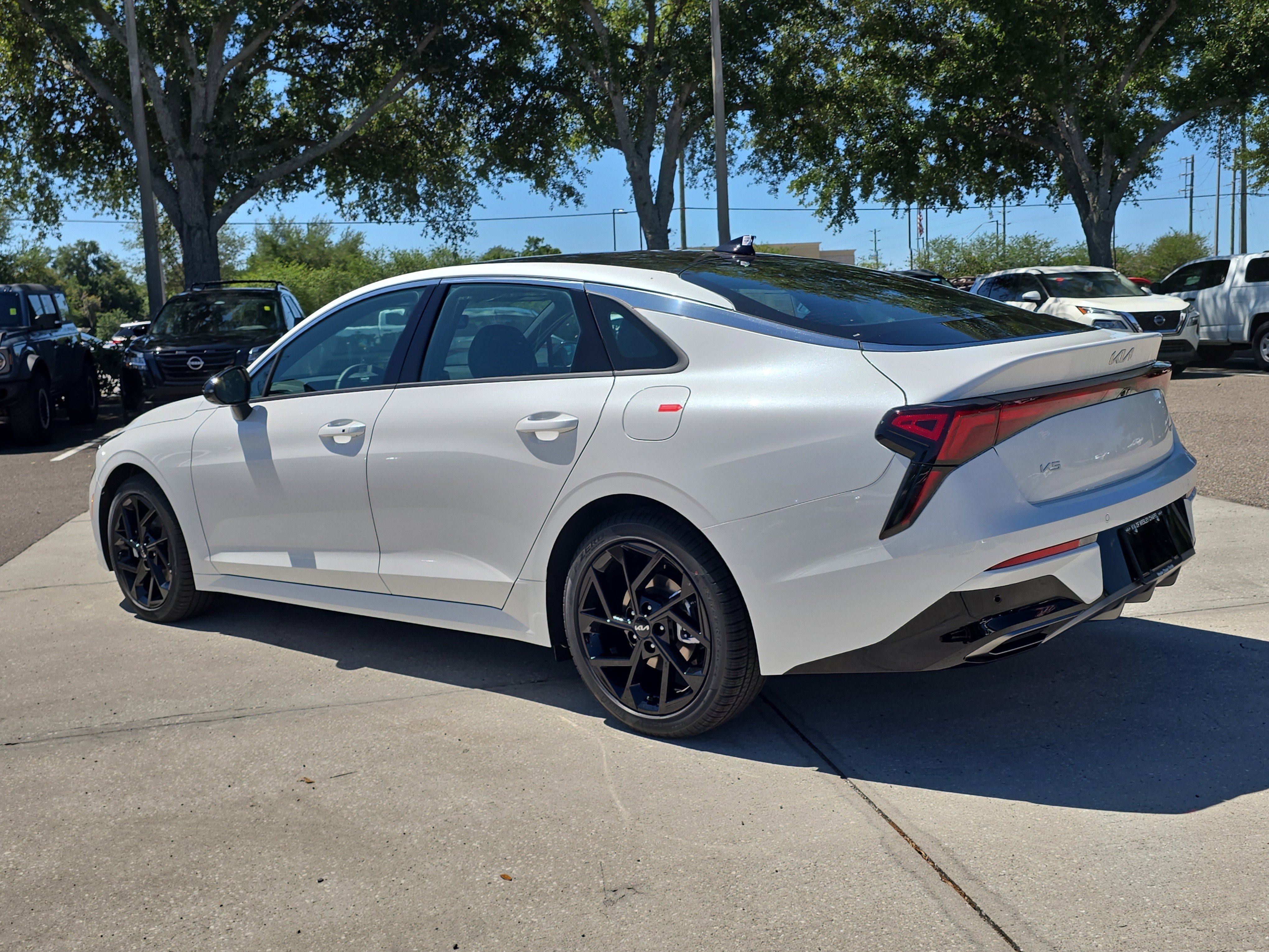 New 2026 Snow White Pearl Kia GT-Line FWD image 6