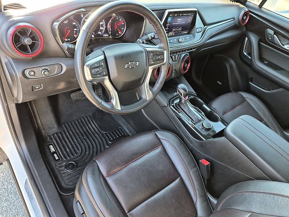 Used 2019 Summit White Chevrolet RS image 16