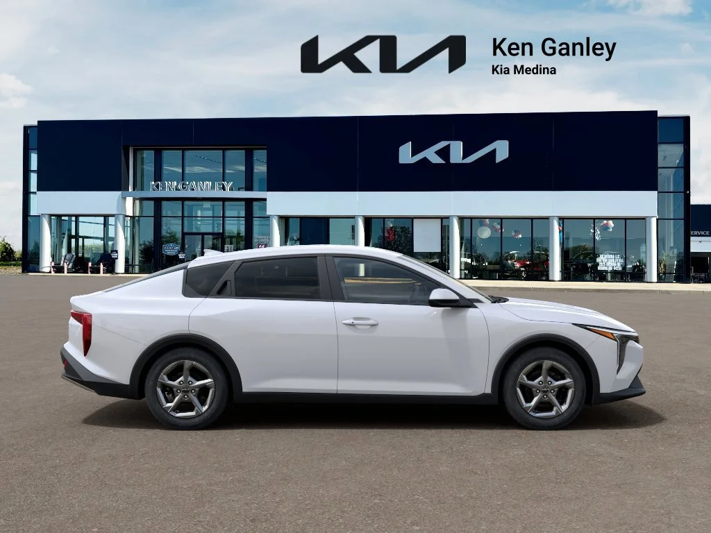 New 2026 White Kia LXS image 7