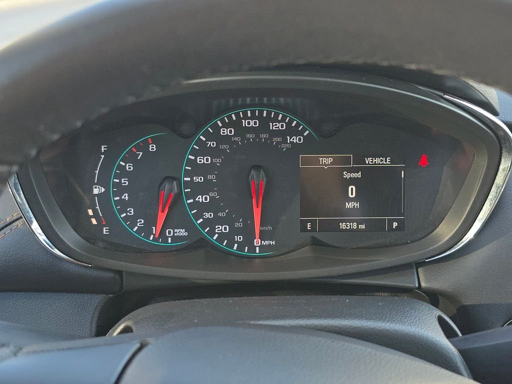 Used 2022 White Chevrolet LT image 23