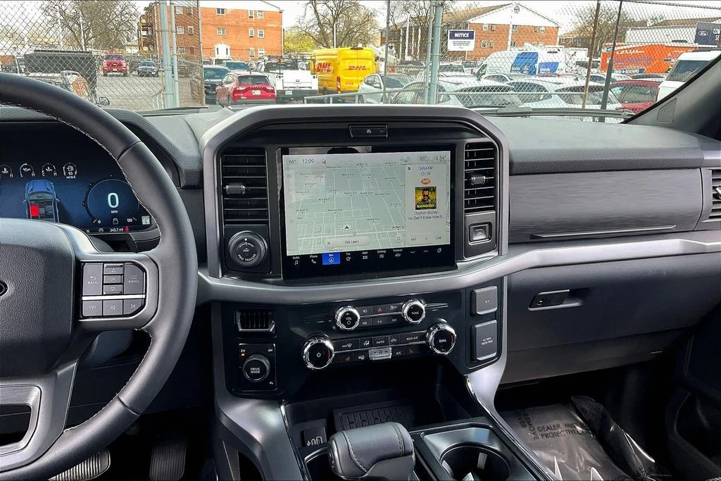 New 2026 Agate Black Metallic Ford XLT image 3