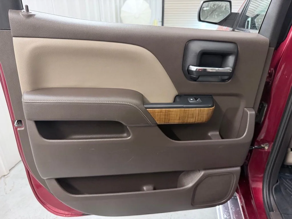 Used 2018 Red GMC SLT image 29