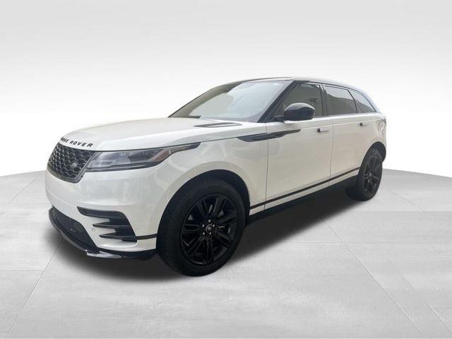 Used 2023 Fuji White Land Rover R-Dynamic S image 1