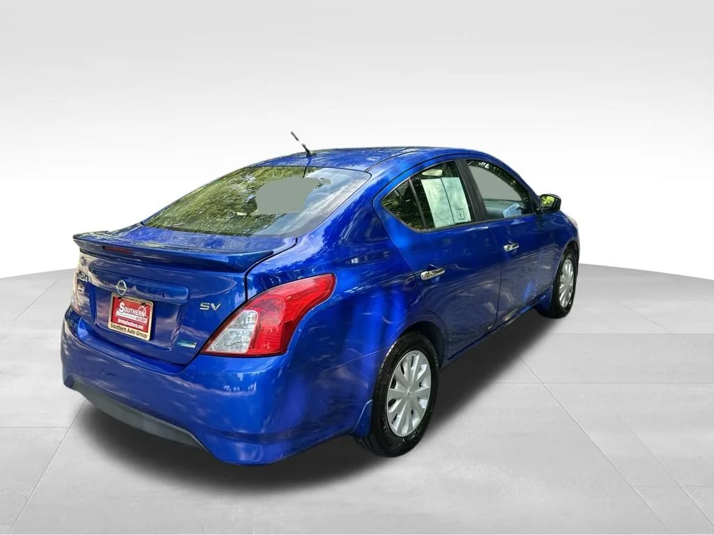 Used 2016 Blue Nissan 1.6 SV image 5