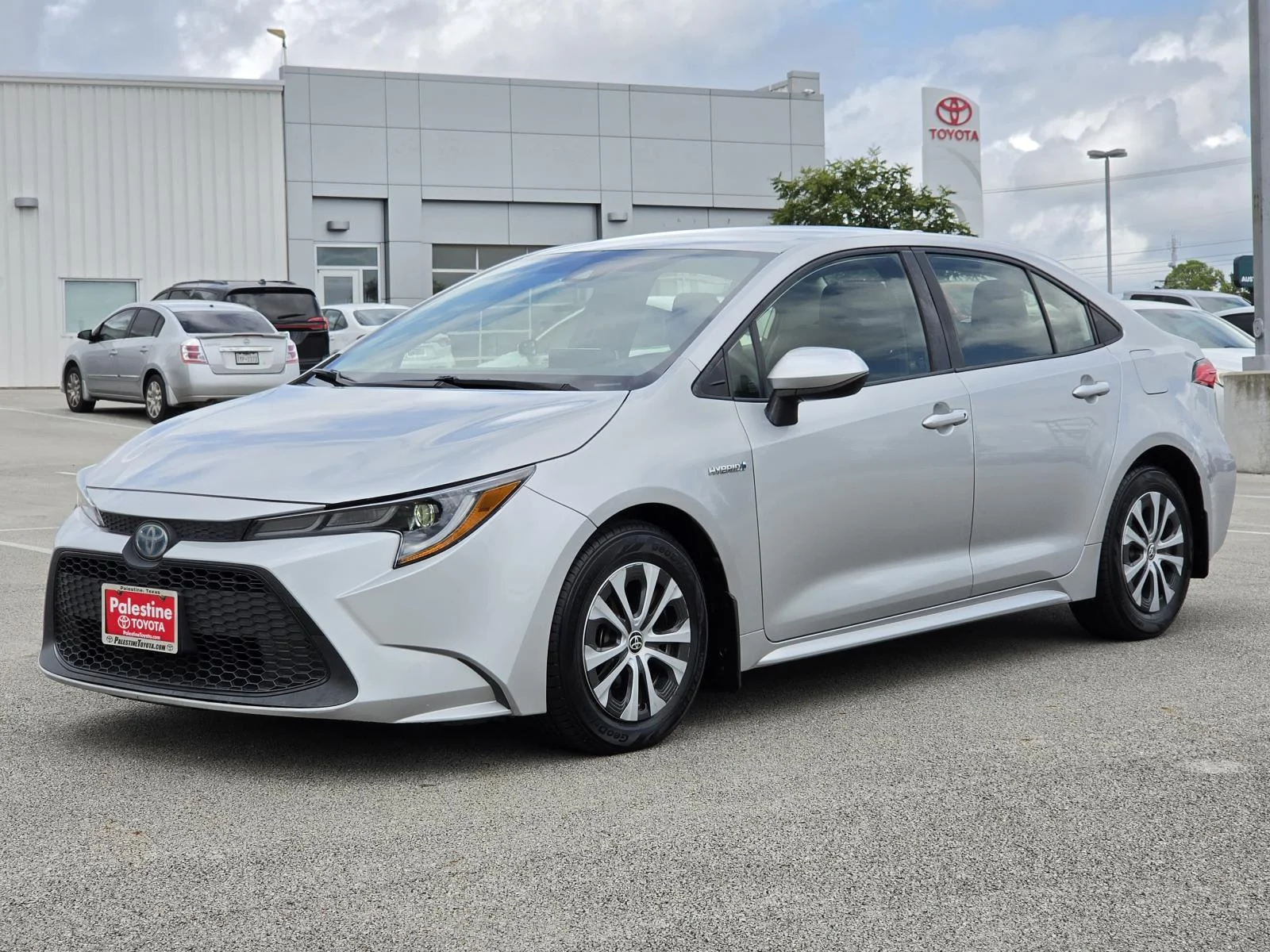Used 2020 Silver Toyota Hybrid LE CVT (Natl) image 3
