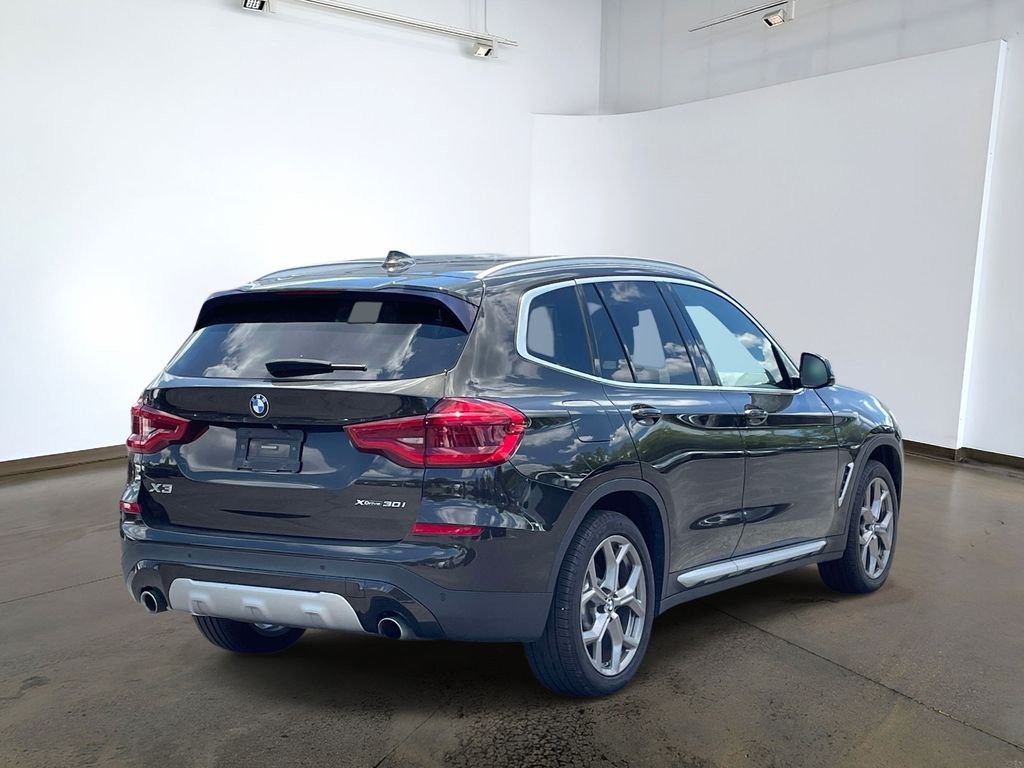 Used 2020 Dark Olive Metallic BMW xDrive30i image 4