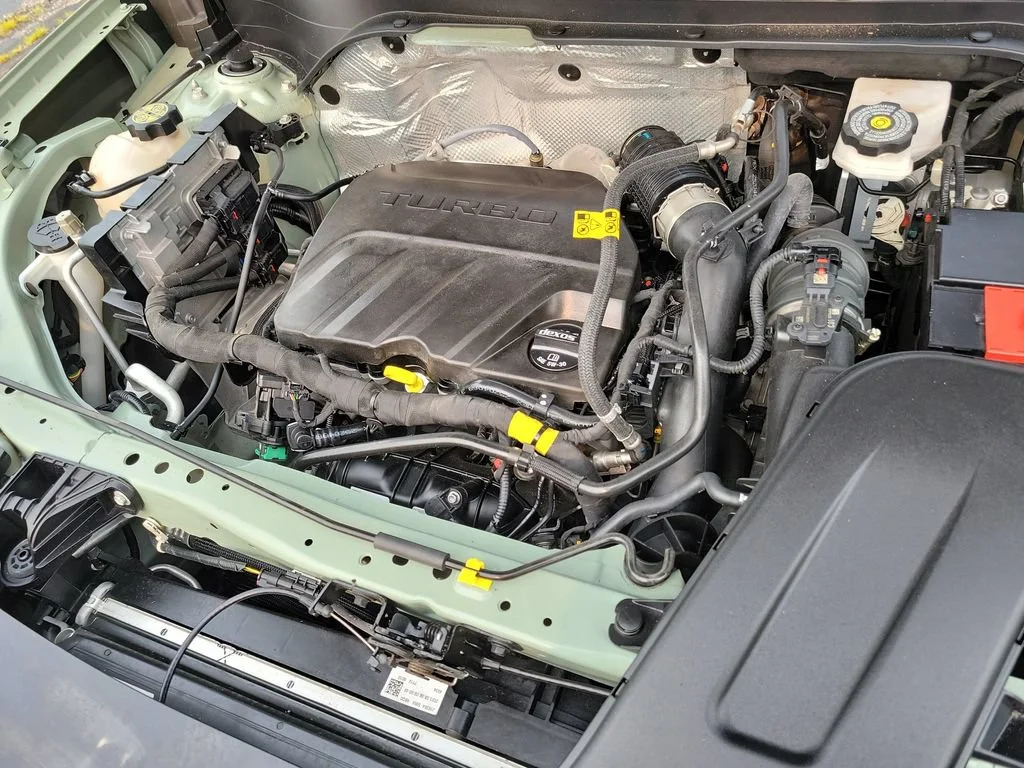 Used 2024 Cacti Green Chevrolet ACTIV image 27