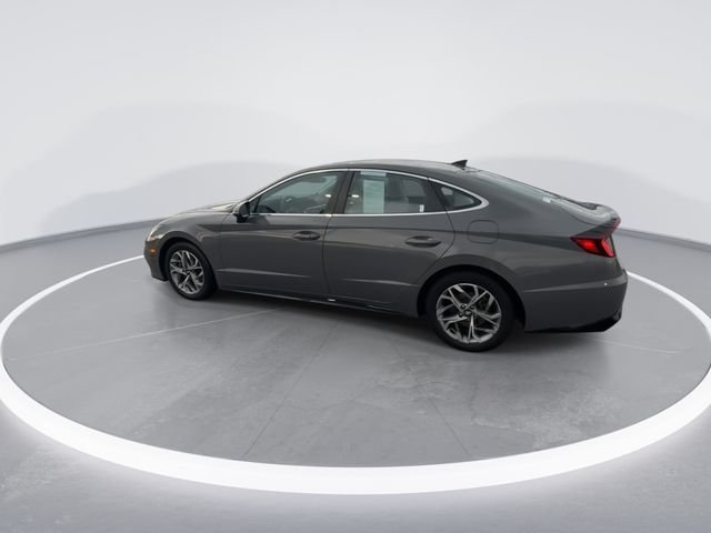Used 2023 Gray Hyundai SEL image 6