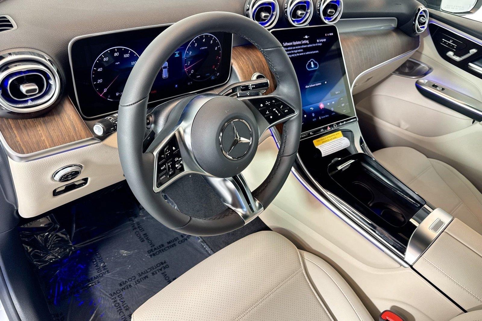 New 2026 Polar White Mercedes-Benz GLC 300 image 9
