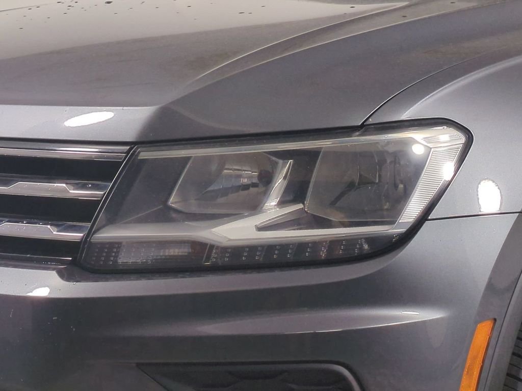 2020 Volkswagen Tiguan SE - Photo 10