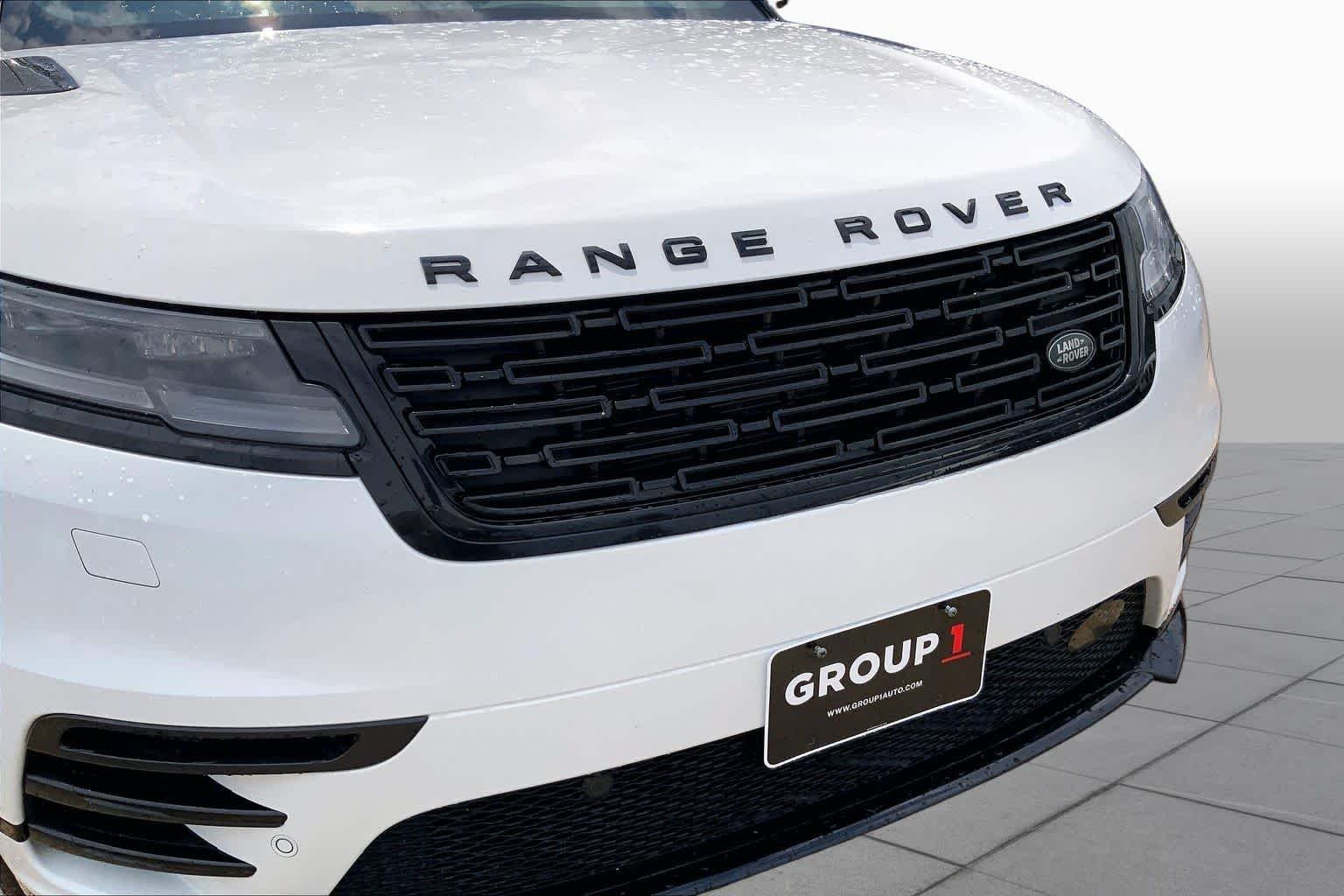 Used 2025 Fuji White Land Rover Dynamic SE image 28