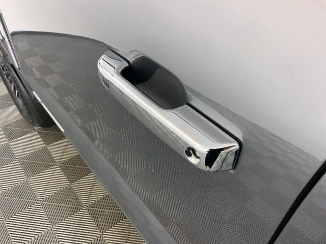 2024 Ford F-350 Super Duty Platinum - Photo 14