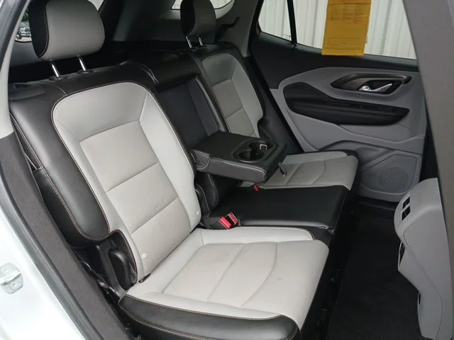 Used 2020 Silver GMC SLT image 19