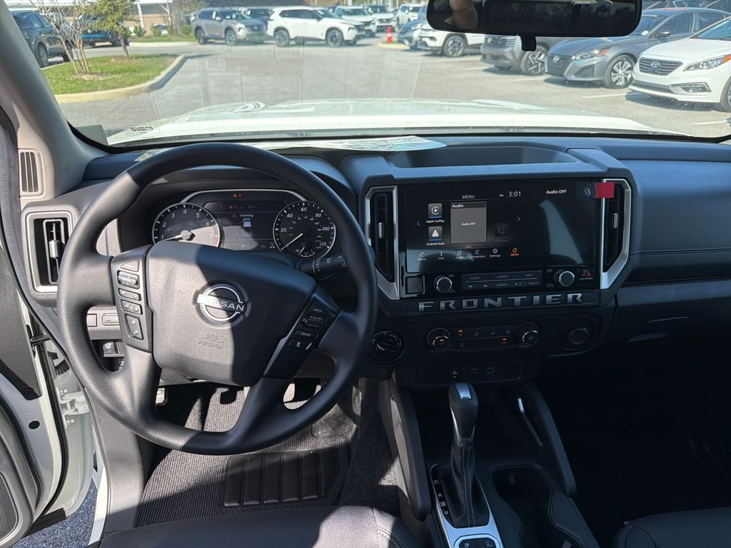 New 2026 Nissan Frontier SV 4D Crew Cab