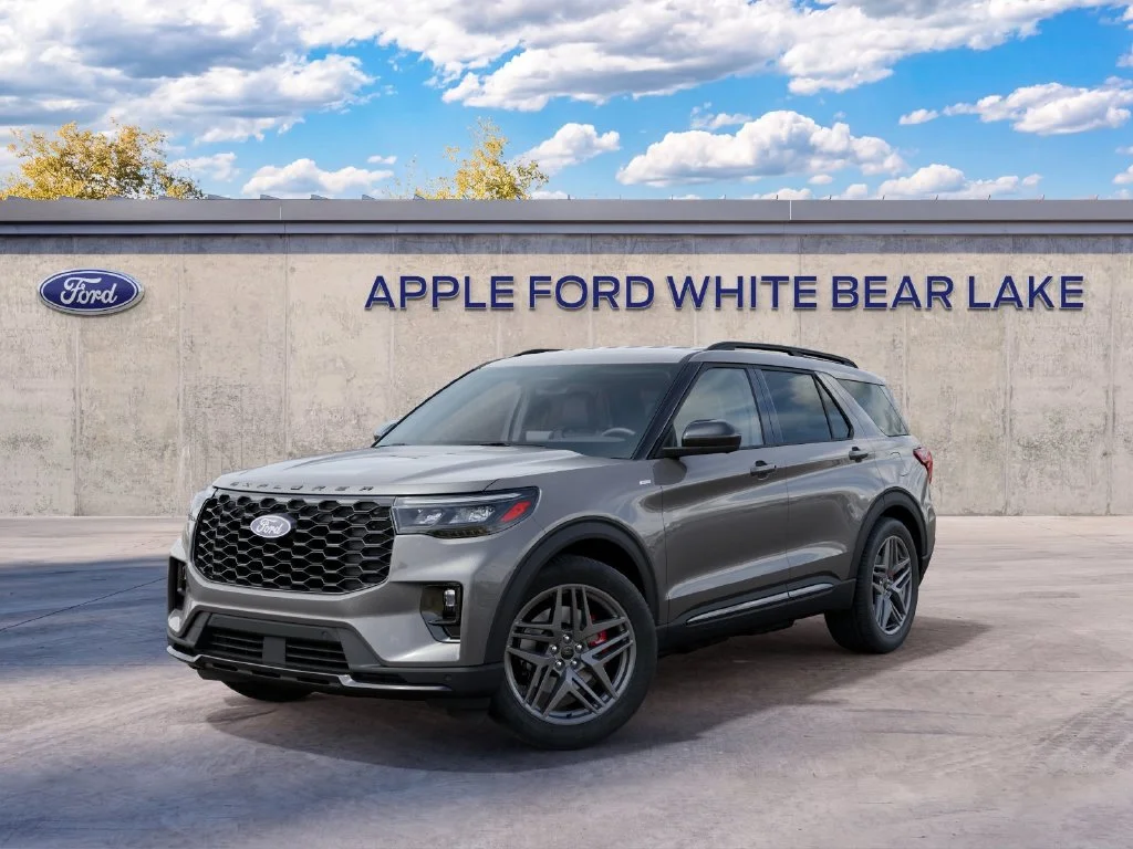 New 2027 Gray Ford ST-Line image 2