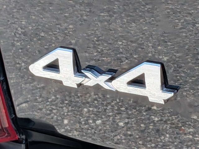 Used 2022 Midnight Black Metallic Toyota SR5 image 13