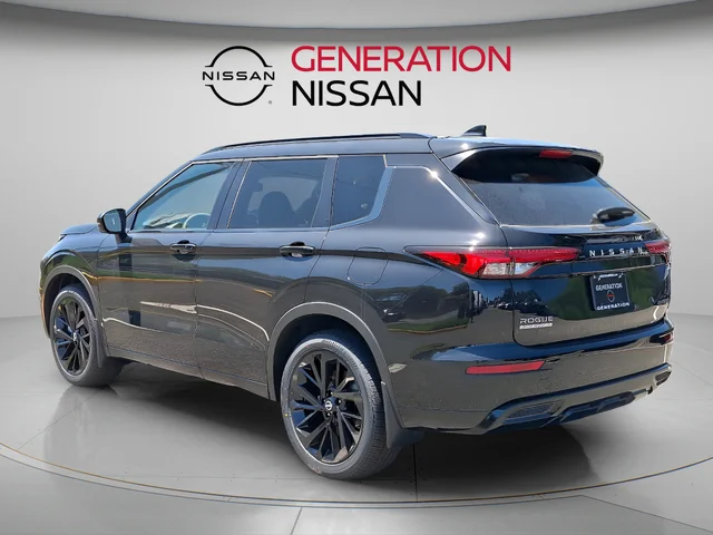 New 2026 Black Nissan Platinum image 3