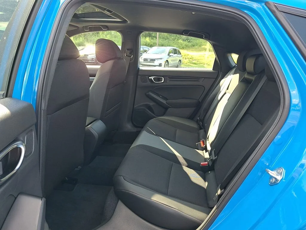 2026 Honda Civic Hatchback Sport - Photo 10