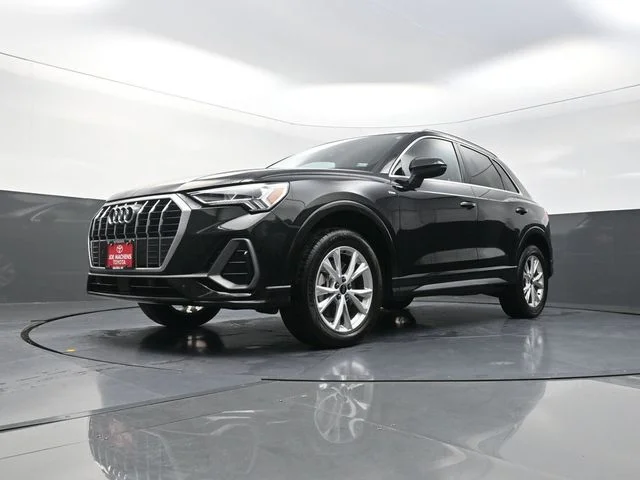 Used 2025  Audi Premium image 33