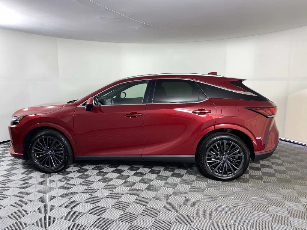 Used 2025 Matador Red Mica Lexus 350 Premium image 5