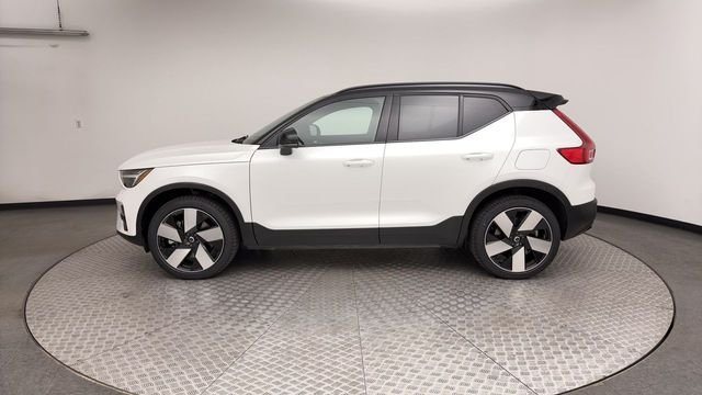 Used 2023 White Volvo Ultimate image 5