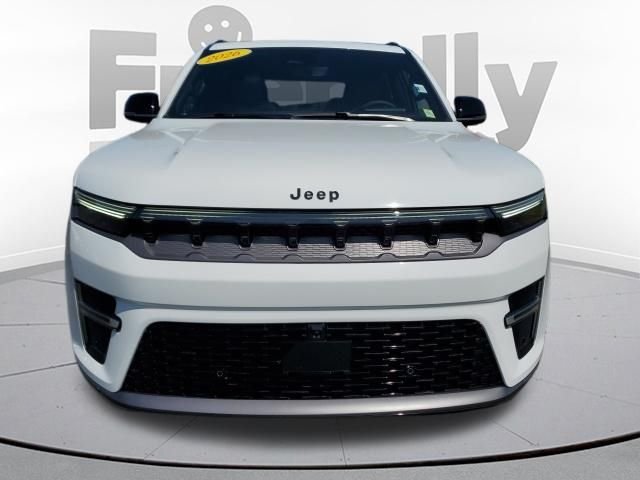 New 2026 Bright White Clear-Coat Exterior Paint Jeep Limited Reserve image 8