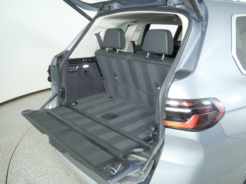 Certified Used 2025 Skyscraper Grey Metallic BMW xDrive40i image 35