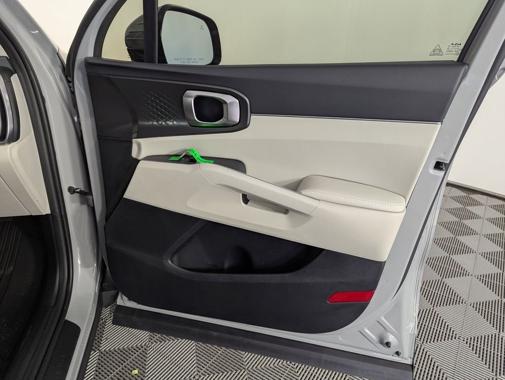 New 2026 Wolf Gray Kia S image 34