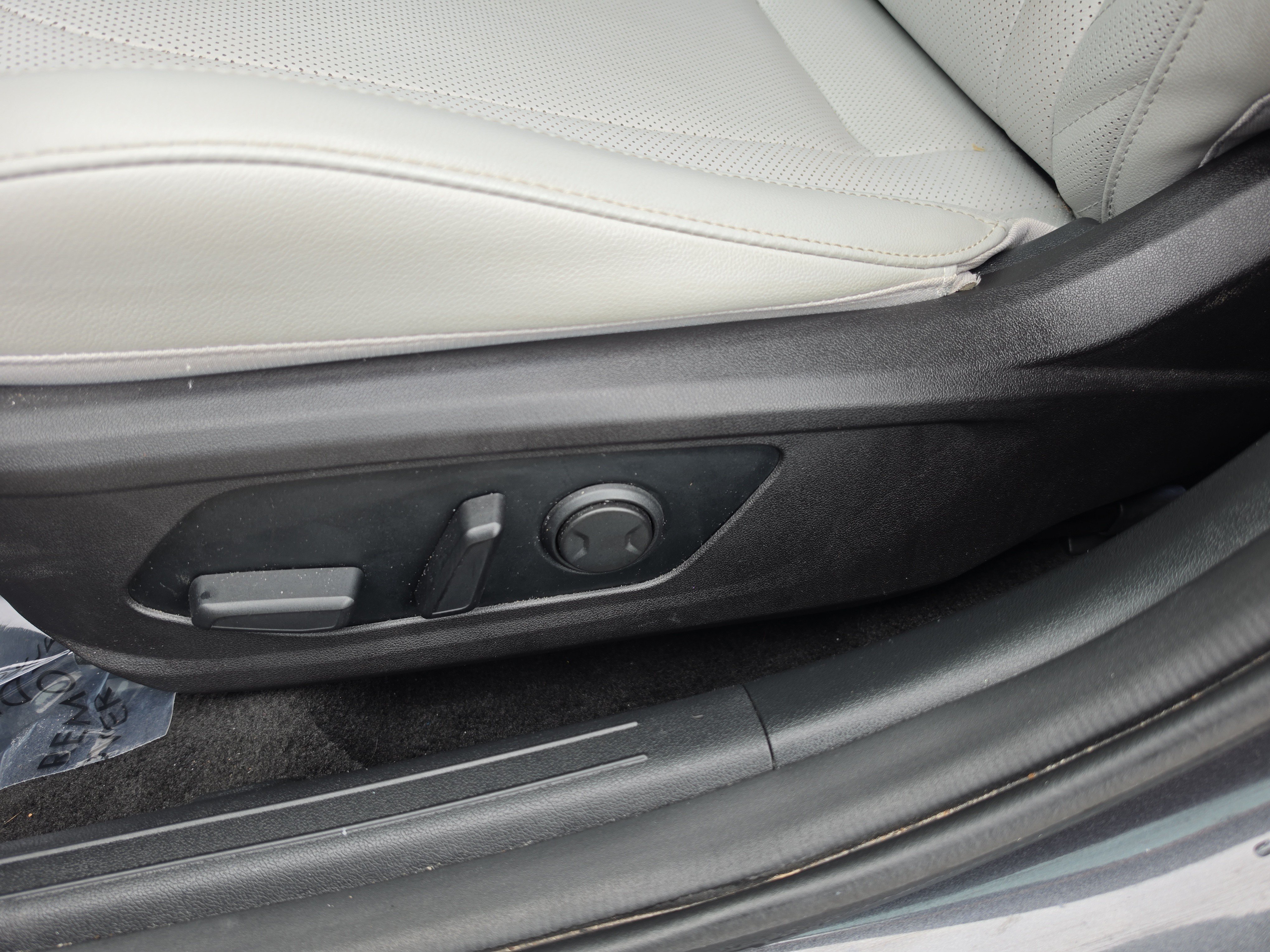 Used 2022 Portofino Gray Hyundai Limited image 20