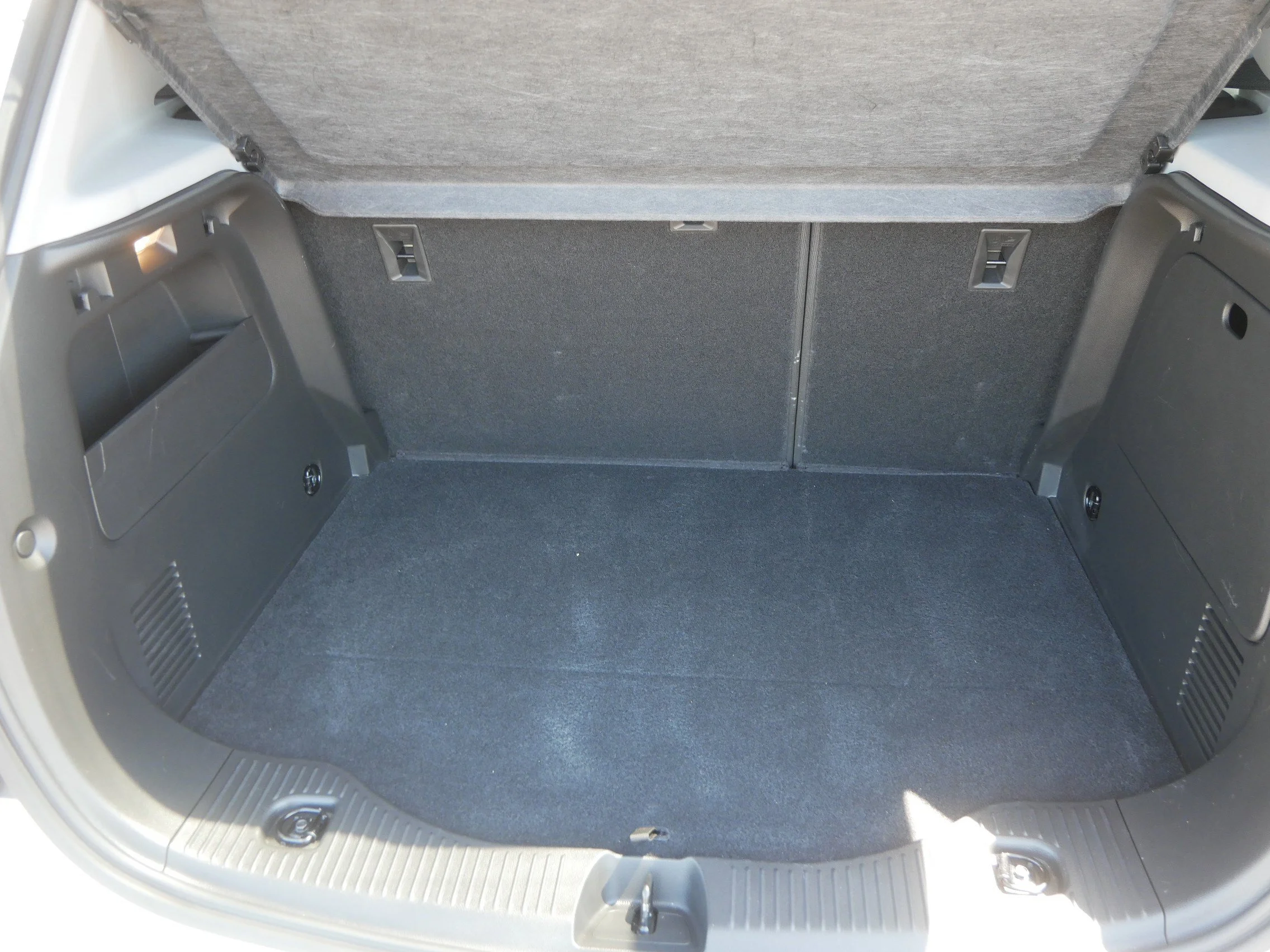 Used 2022 Summit White Chevrolet LT image 18