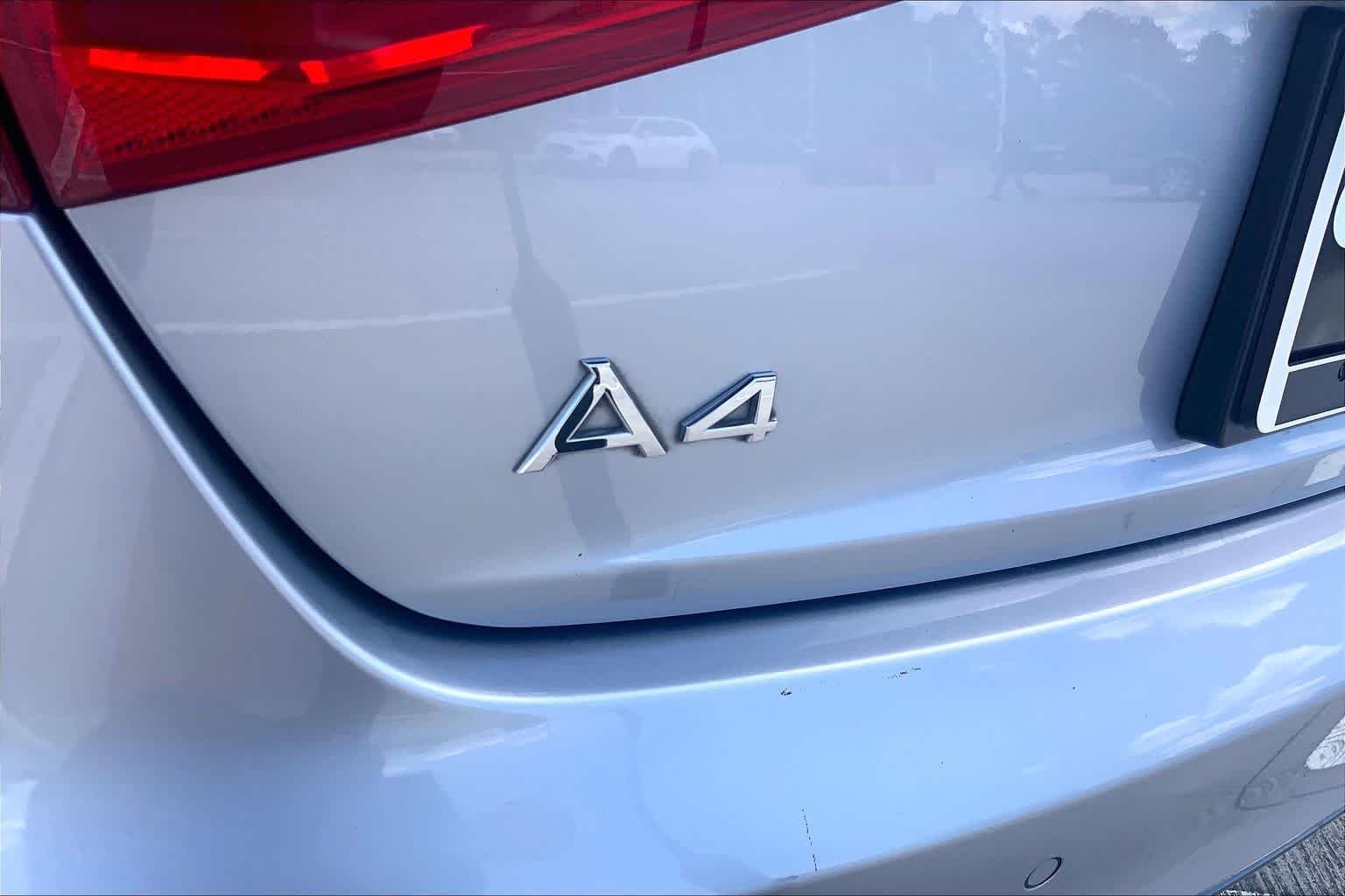 Used 2016 Florett Silver Metallic Audi Premium image 30