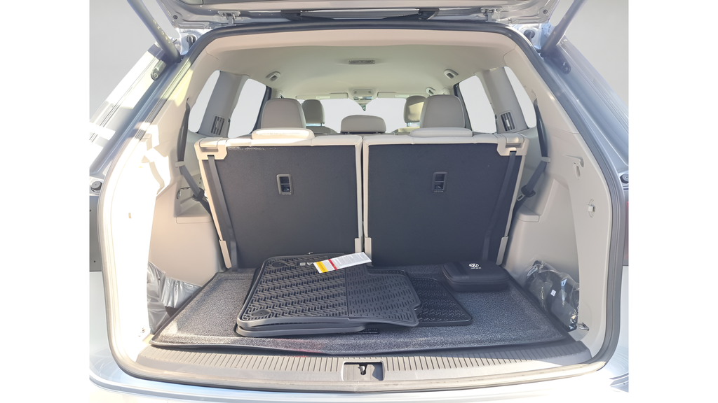 New 2026 Silver Volkswagen SE w/Technology image 24