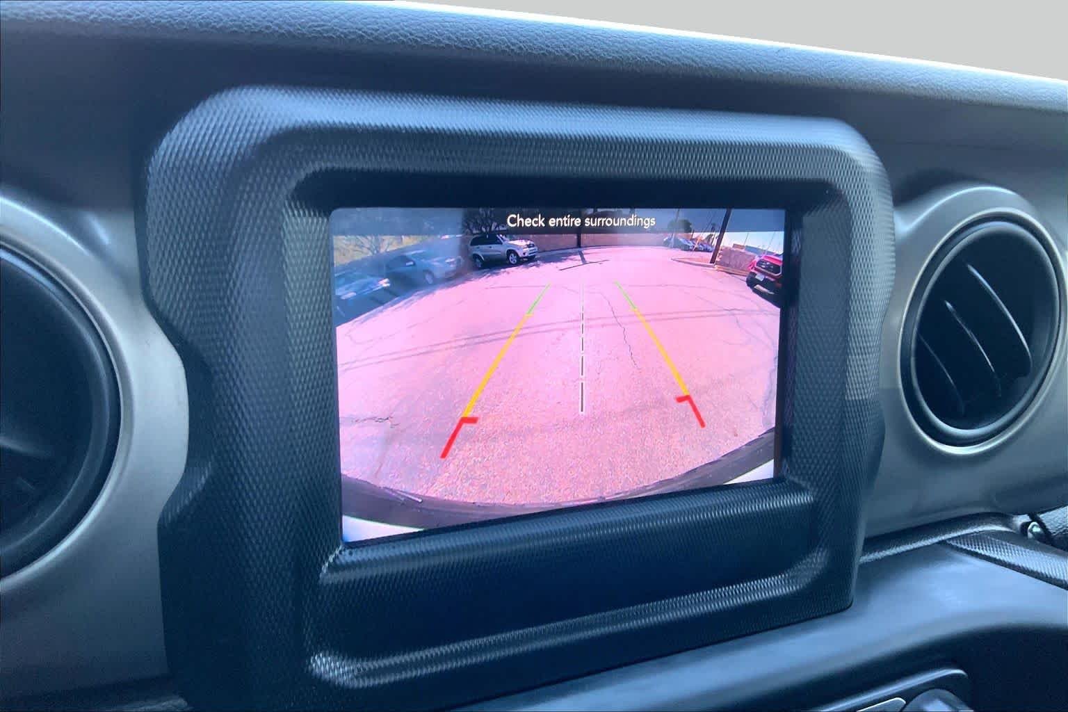 Used 2018 Black Clearcoat Jeep Sport S image 23