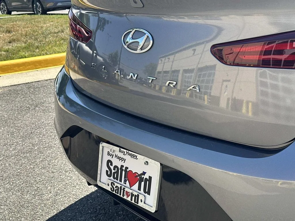 Used 2019 Gray Hyundai SEL image 11