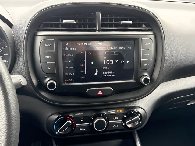 Used 2022 Black Kia LX image 17