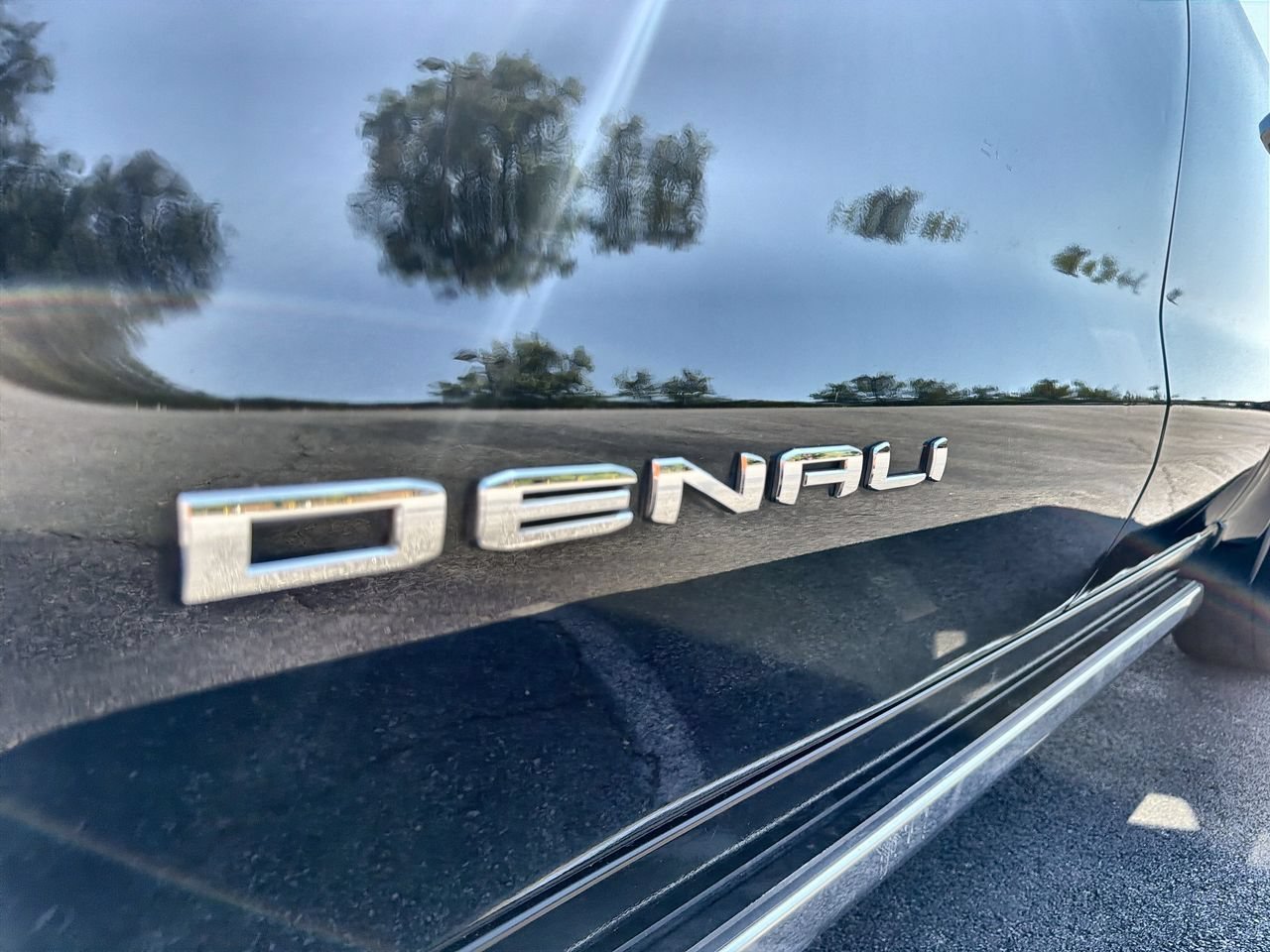 Used 2019 ONYX BLACK GMC Denali image 27