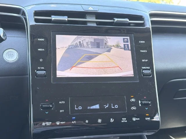 Used 2022 Silver Hyundai Blue image 18