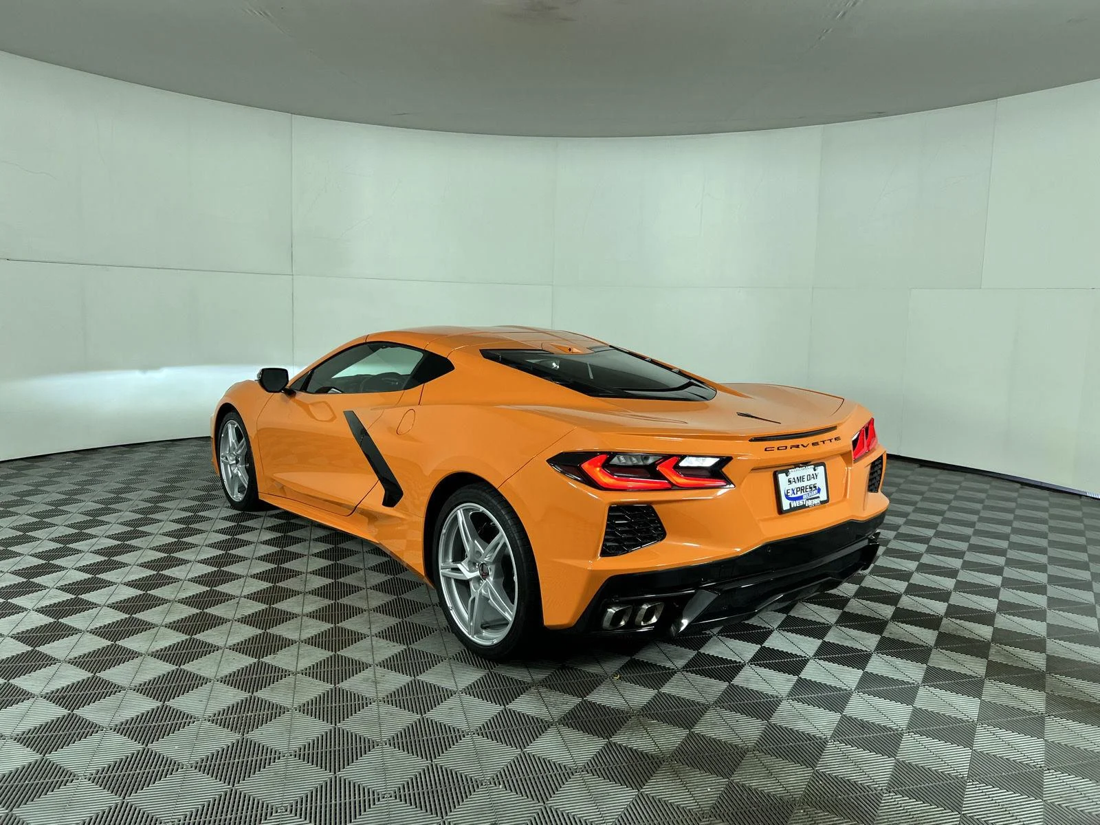 Used 2024 Amplify Orange Tintcoat Chevrolet 1LT image 31