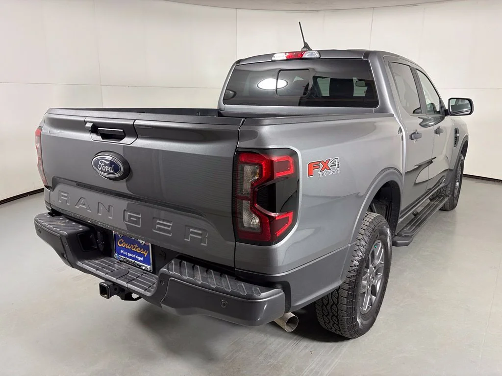 Used 2025 Gray Ford XLT image 8