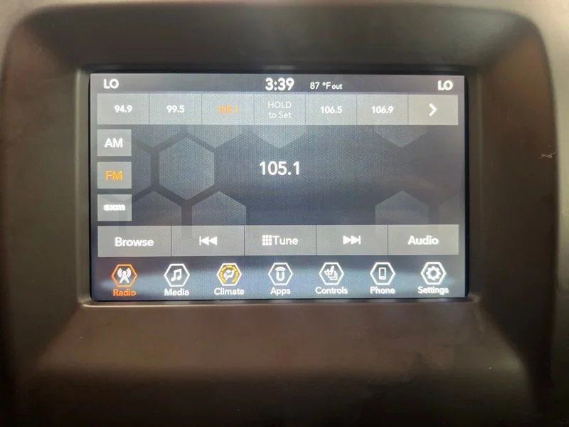 Used 2020 Gray Jeep Latitude image 26