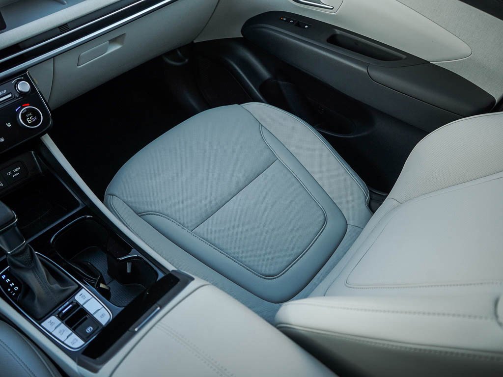 New 2026 Rockwood Green Hyundai SEL Premium AWD image 26