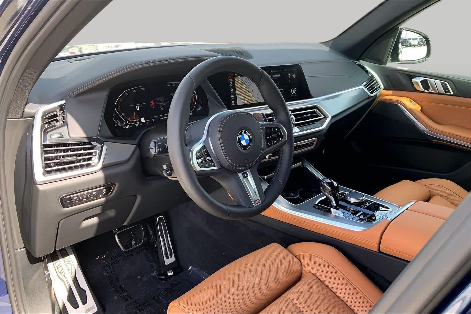 Used 2023 Phytonic Blue Metallic BMW xDrive40i image 17