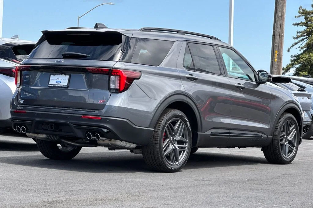New 2026  Ford ST image 4
