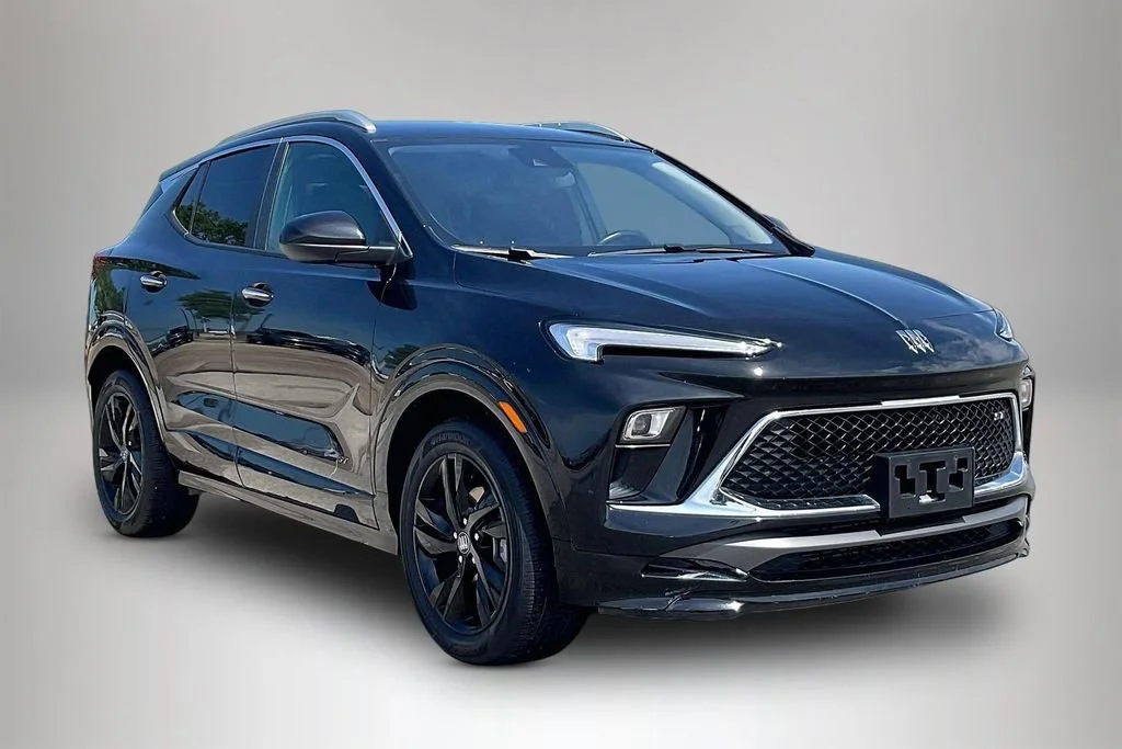 2025 Buick Encore GX Sport Touring's photo