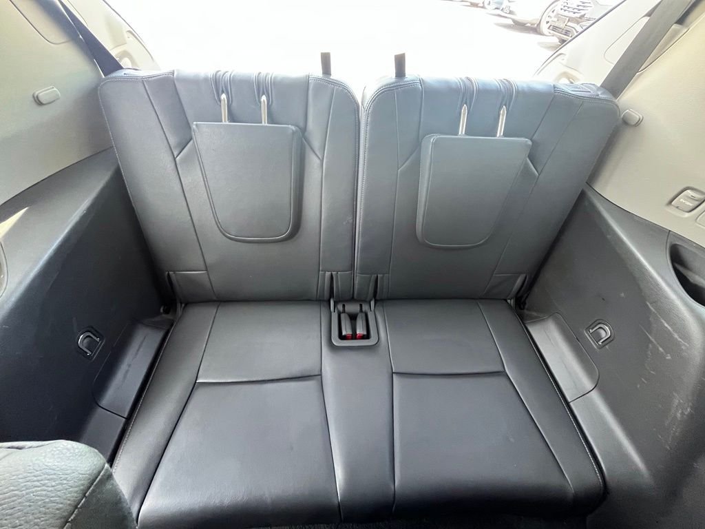 Used 2013 Red Subaru Limited image 28