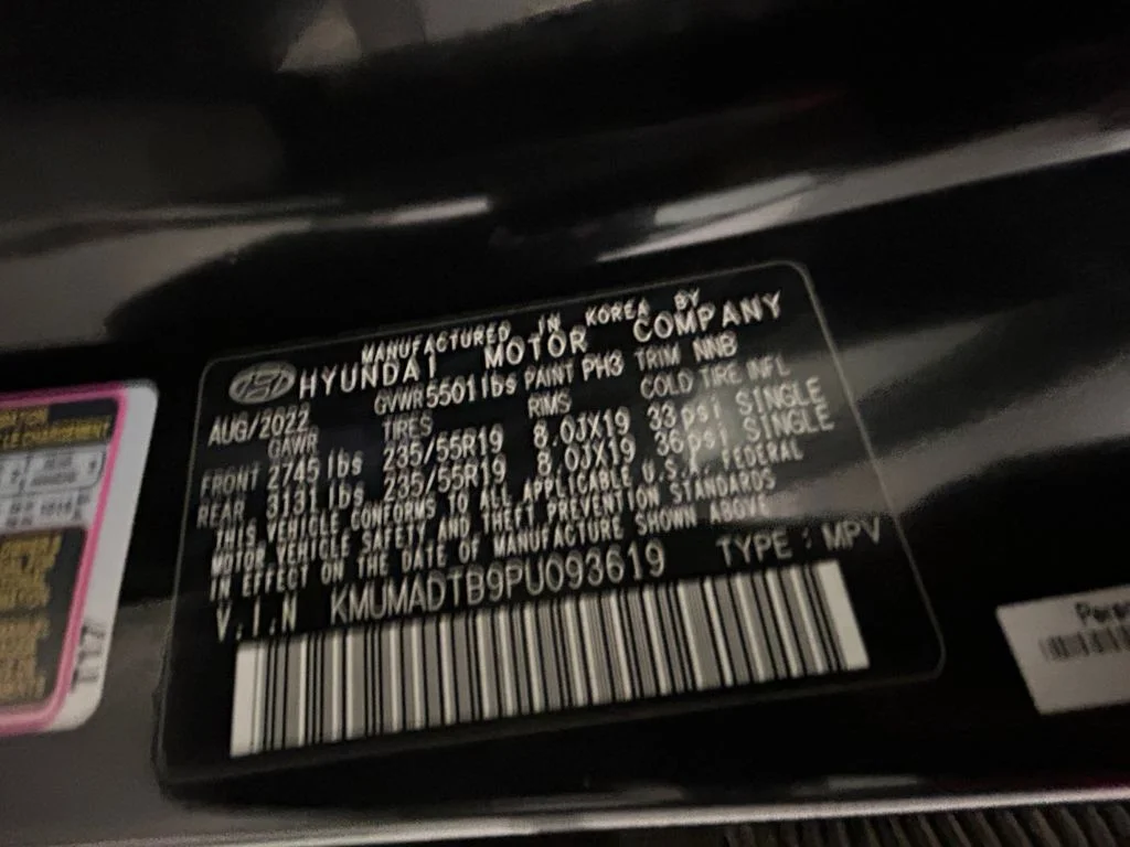 Used 2023 Black Genesis 2.5T image 20
