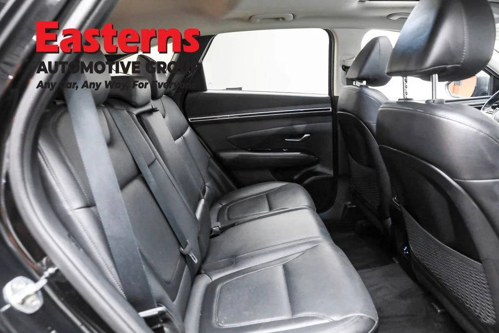 Used 2022 Black Hyundai SEL image 25