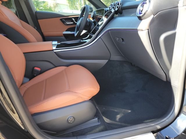 Used 2027 Black Mercedes-Benz GLC 300 image 11