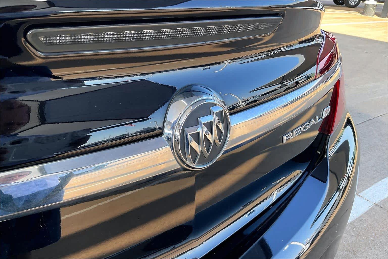 Used 2017 Black Onyx Buick Premium II image 29